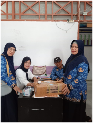 Fasilitasi Peminjaman Ribbon dan Penyerahan Blangko KTP-el di Dukcapil Kab. Mamuju