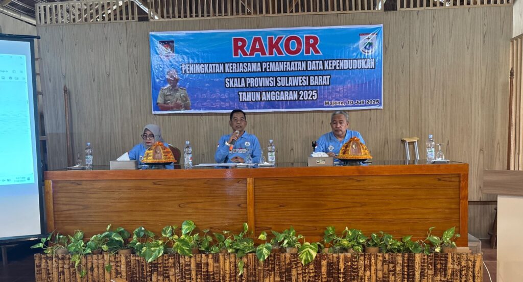 Tingkatkan Penyelenggaraan Pemanfaatan Data Kependudukan, Disdukcapil Sulbar Perkuat Koordinasi Lintas Sektor Tingkatkan Penyelenggaraan Pemanfaatan Data Kependudukan, Disdukcapil Sulbar Perkuat Koordinasi Lintas Sektor