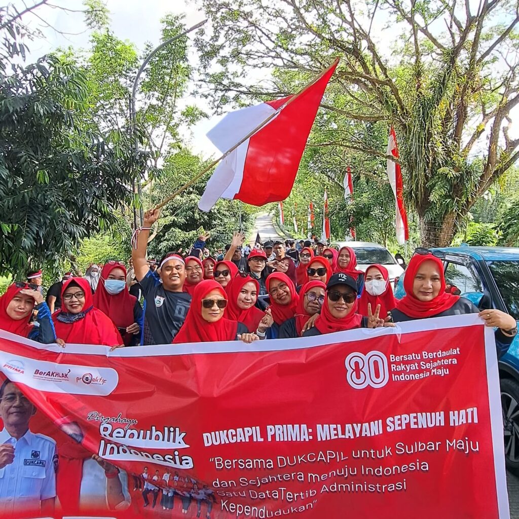 Dinas Dukcapil Hadiri Pembukaan Perlombaan HUT RI ke-80 di Sulbar